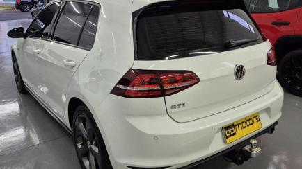 Volkswagen Golf GTI 2.0 TSi DSG