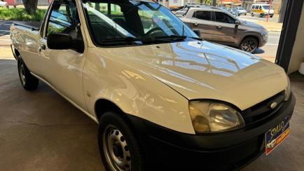 Ford Courier L 1.6 (Flex)