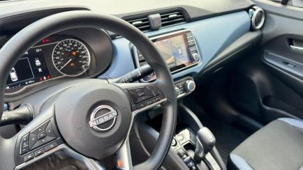 Nissan Versa 1.6 Advance CVT (aut)