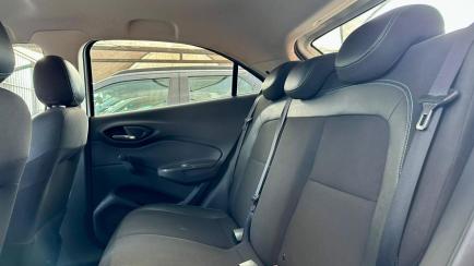 Chevrolet Onix 1.0 LT SPE/4