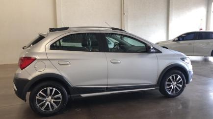 Chevrolet Onix 1.4 Activ SPE/4 (Aut)