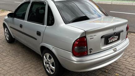 Chevrolet Corsa Sedan GL 1.6 MPFi