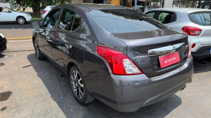 Nissan Versa 1.6 16V SL CVT (Flex)